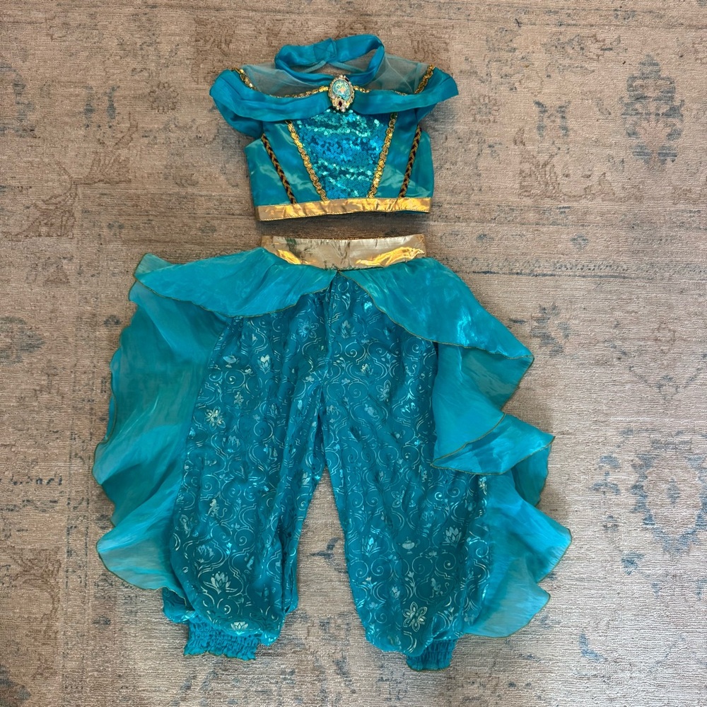 Disney Girls Jasmine Costume size 4